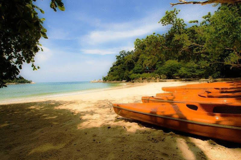 Anjungan Beach Resort Кампунг Телук Нипа Екстериор снимка